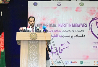 Acting Minister of Public Health, Dr. Wahid Majroh appreciated the work of Afghan midwives - © Zaeem Abdul Rahman/UNFPA Afghanistan